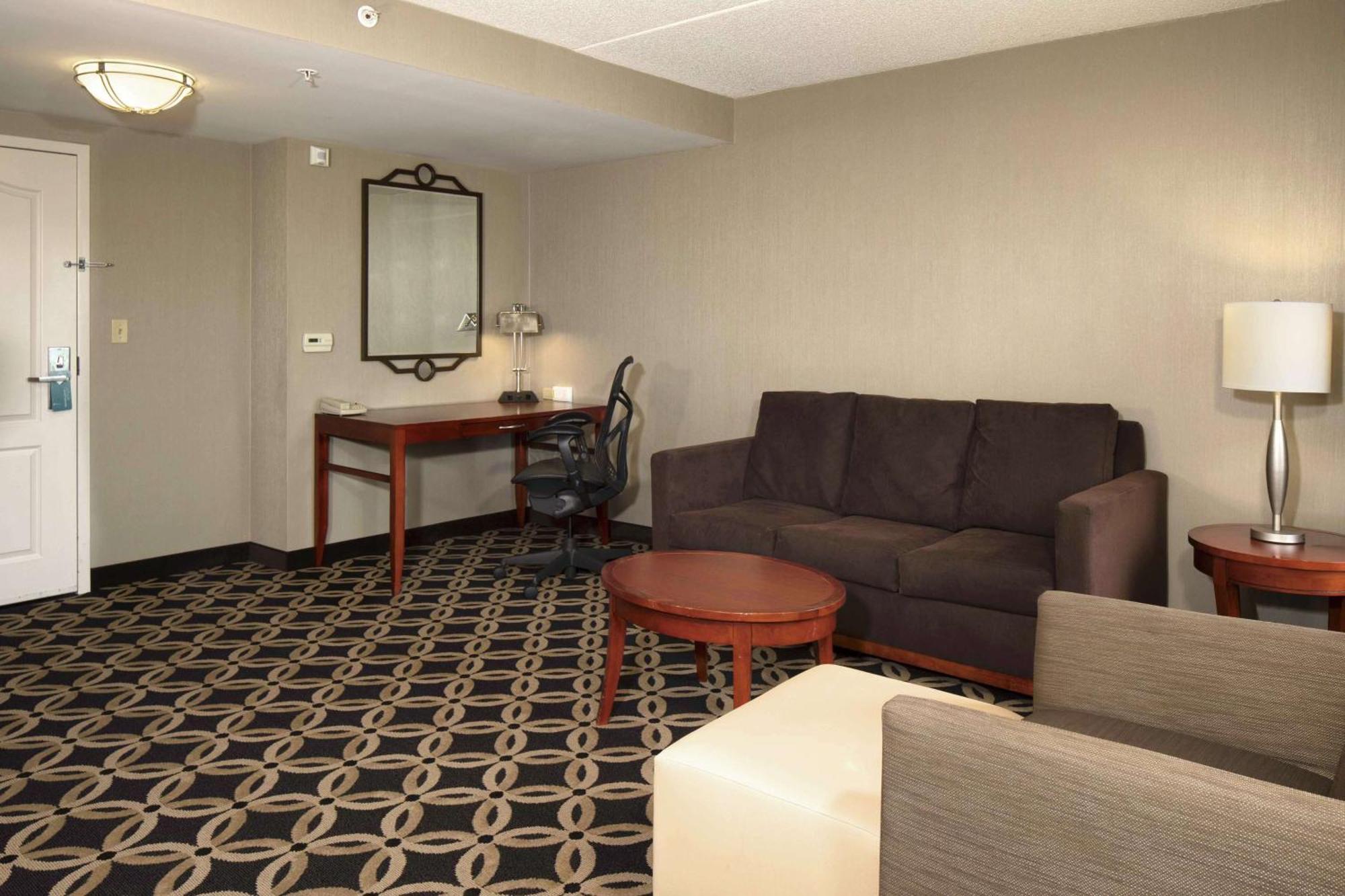 Hilton Garden Inn Auburn Riverwatch Exterior foto